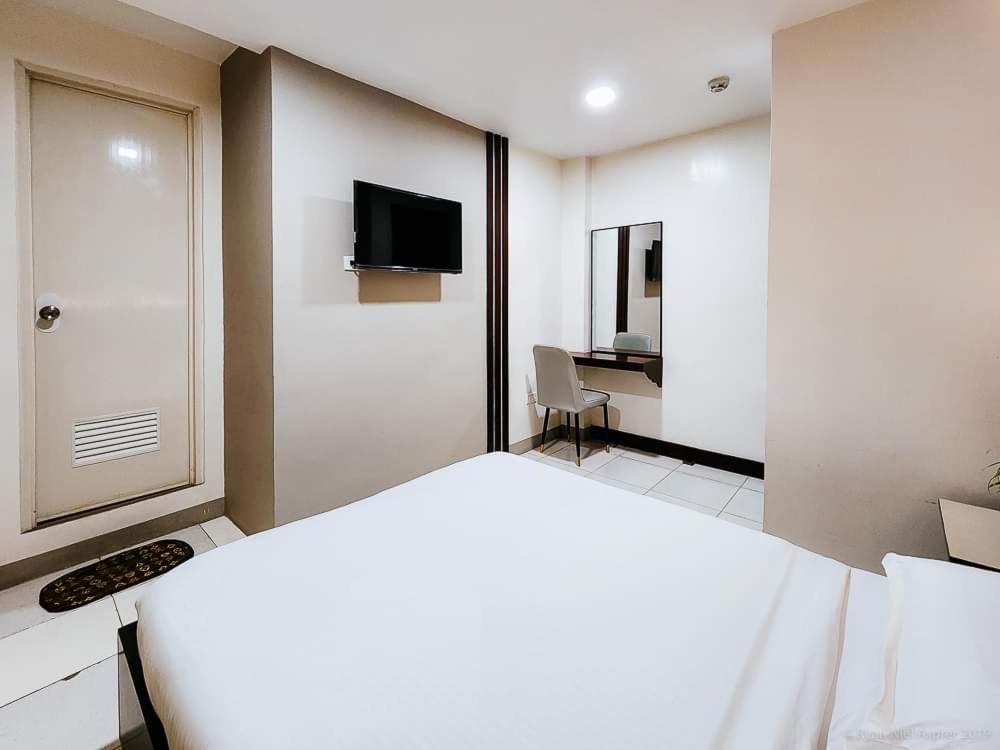 Bamboo Garden Bussiness Inn Dipolog City Exterior foto
